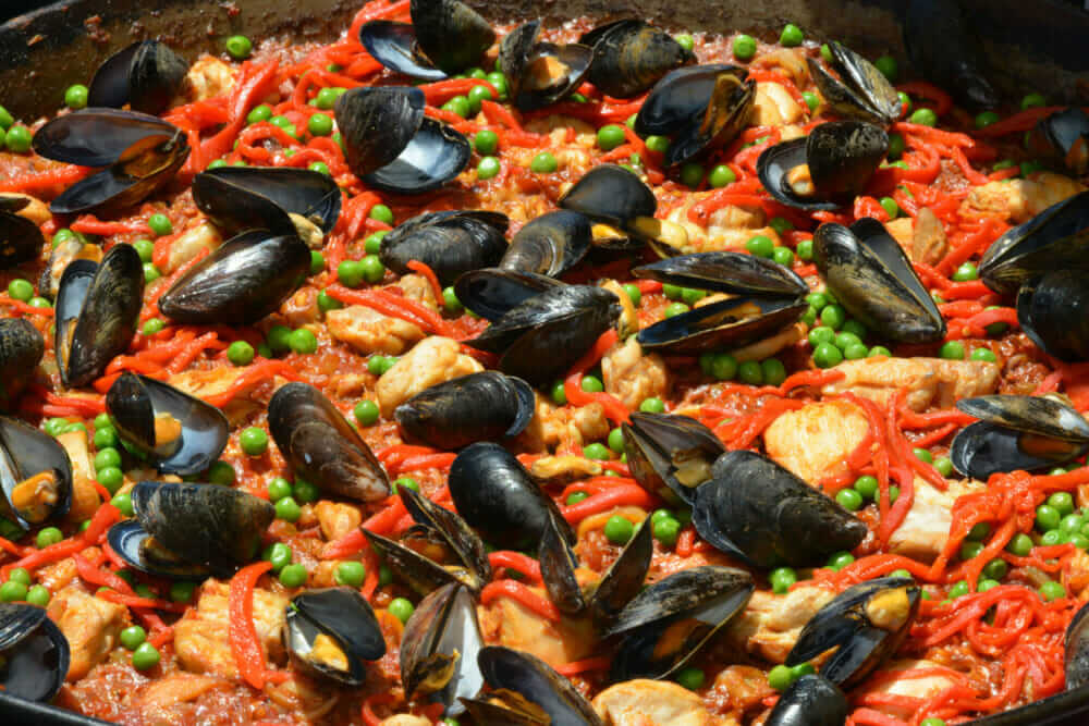 Create your Own Paella Party