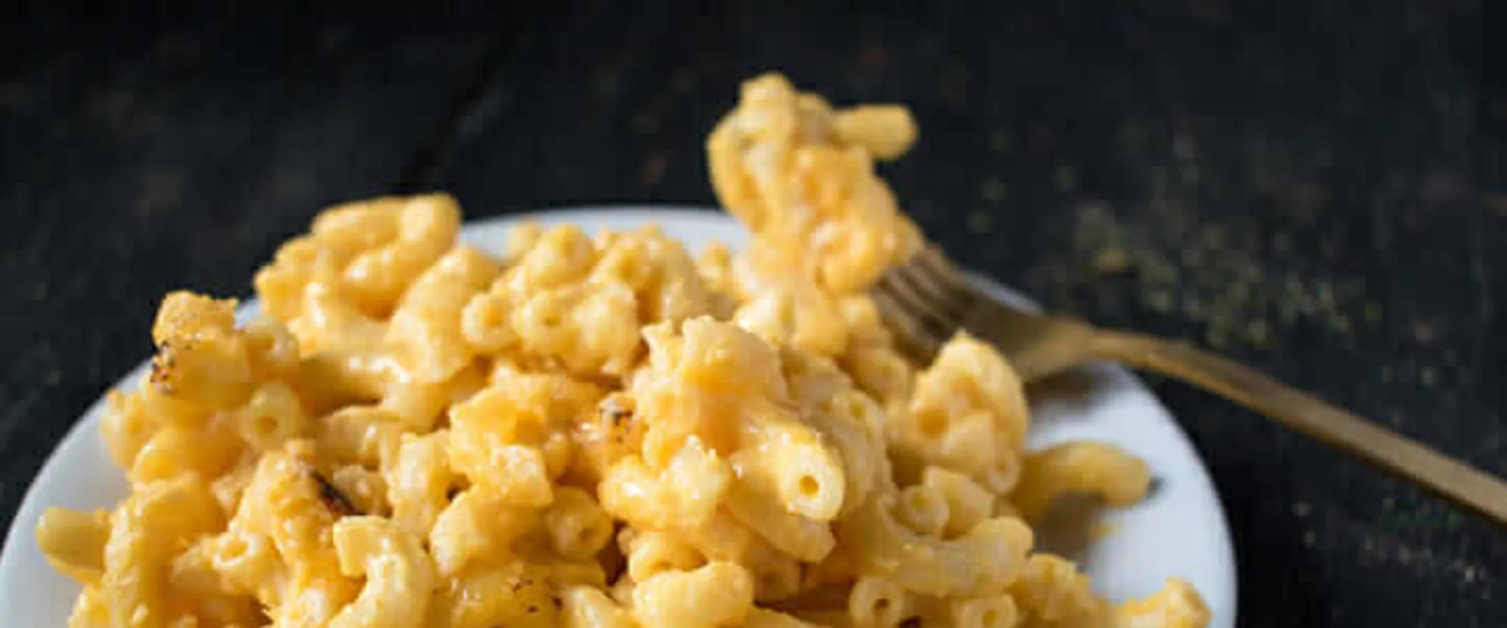 Kila's Famous Slow Cooker Mac N Cheese